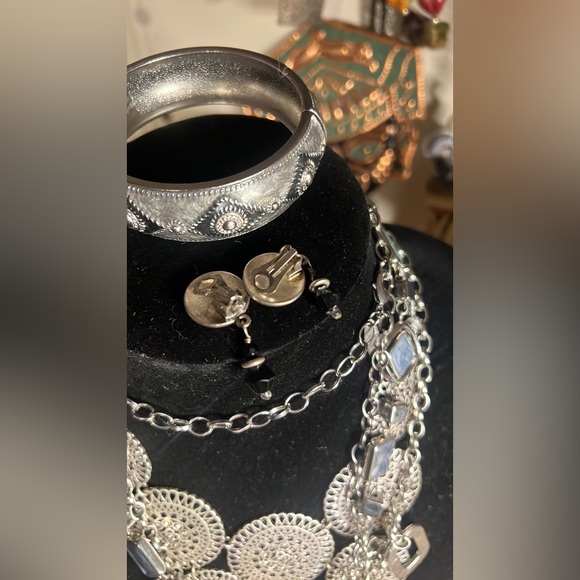 Lot Of Goodies - Picture 3 of 12